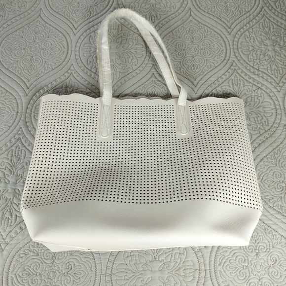Neiman‎ Marcus White Beach Tote Pool Resort Vacation Errands Travel - Picture 1 of 10